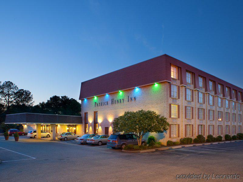 帕特里克·亨利广场阿桑德连锁酒店，蓝绿度假酒店 威廉斯堡 外观 照片